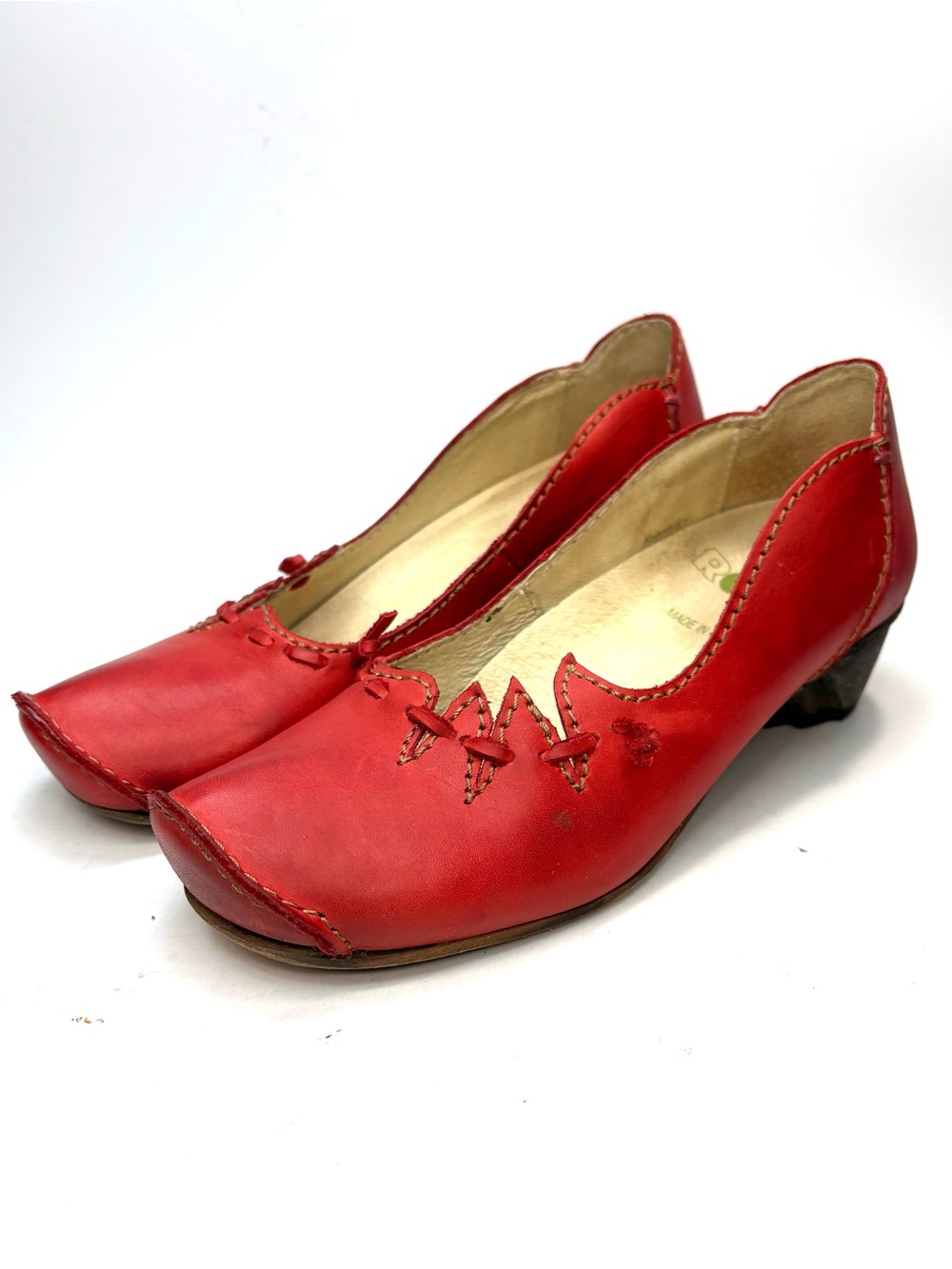 Rovers Red Leather Kitten Heel Scalloped Pumps | 37
